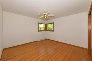 5152 Maplewood Dr, Greendale, WI 53129 - Photo 25