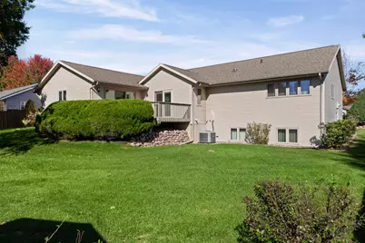 932  Garden Pl, Onalaska, WI 54650 - Photo 33