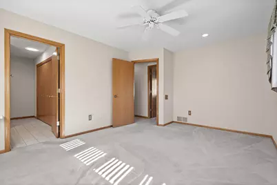 932  Garden Pl, Onalaska, WI 54650 - Photo 13