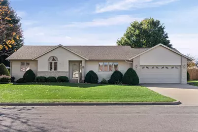 932  Garden Pl, Onalaska, WI 54650 - Photo 19