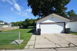 809 Manitoba Ave, South Milwaukee, WI 53172 - Photo 3