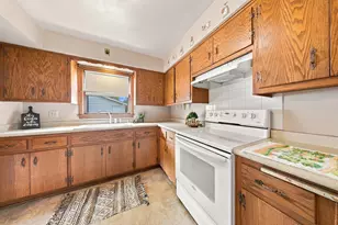 7708 W Tripoli Ave, Milwaukee, WI 53220 - Photo 3