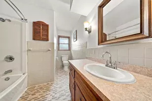 7708 W Tripoli Ave, Milwaukee, WI 53220 - Photo 19