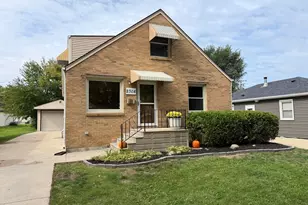 2308 W Lawn Ave, Racine, WI 53405 - Photo 1