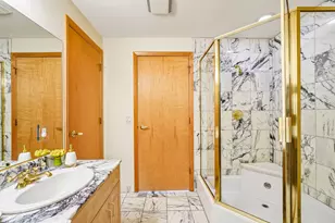 730 N Plankinton Ave, Milwaukee, WI 53203 - Photo 17
