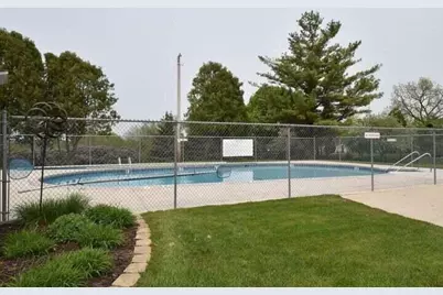 637  Westridge Dr #8, West Bend, WI 53095 - Photo 15