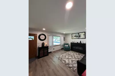 1633 W Leroy Ave Ave, Milwaukee, WI 53221 - Photo 5