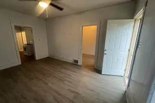 2439A N Dr William Finlayson St, Milwaukee, WI 53212 - Photo 7