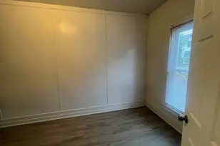 2439A N Dr William Finlayson St, Milwaukee, WI 53212 - Photo 11
