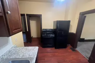 2441 N Dr William Finlayson St, Milwaukee, WI 53212 - Photo 41