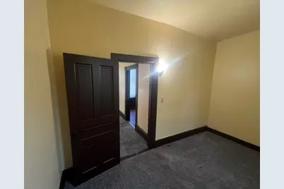 2441 N Dr William Finlayson St, Milwaukee, WI 53212 - Photo 35