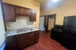 2441 N Dr William Finlayson St, Milwaukee, WI 53212 - Photo 39