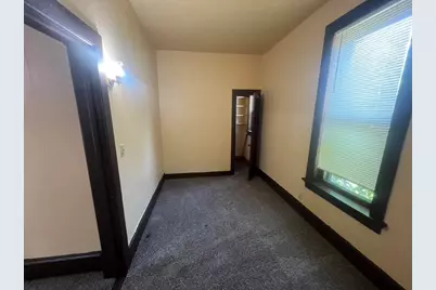 2441 N Dr William Finlayson St, Milwaukee, WI 53212 - Photo 27