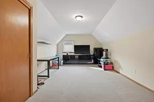 2717 Avalon Ct, Racine, WI 53406 - Photo 27