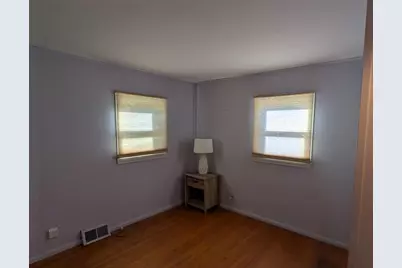 4467 S Pennsylvania Ave, Saint Francis, WI 53235 - Photo 7