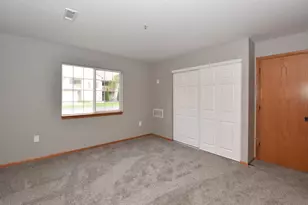 3026 Meyer Ct, Racine, WI 53406 - Photo 23