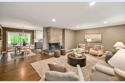 2105 N 166th St, Brookfield, WI 53005 - Photo 9