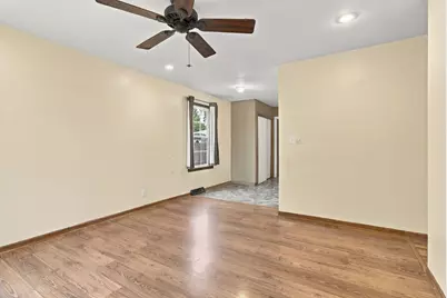 8523  21st Ave, Kenosha, WI 53143 - Photo 9