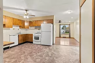 8523 21st Ave, Kenosha, WI 53143 - Photo 7