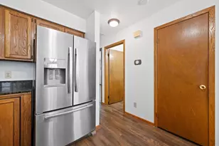 3818 E Underwood Ave, Cudahy, WI 53110 - Photo 5