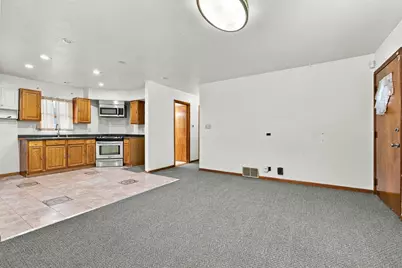 8805 W Bender Ave, Milwaukee, WI 53225 - Photo 9