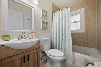 1546 S 93rd St, West Allis, WI 53214 - Photo 11