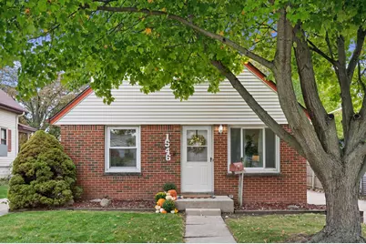 1546 S 93rd St, West Allis, WI 53214 - Photo 1