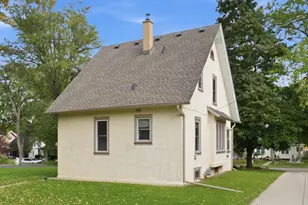 403 Grand Ave, Hartford, WI 53027 - Photo 29