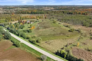 N1872 Co Rd P, Ashippun, WI 53078 - Photo 95