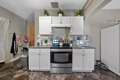 7718 W Becher St, West Allis, WI 53219 - Photo 23