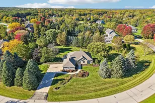 S6W31108 Hidden Holw, Delafield, WI 53018 - Photo 45