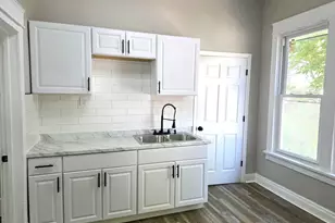 1212 W Chambers St, Milwaukee, WI 53206 - Photo 1