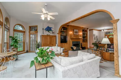 4945 S Calhoun Rd, New Berlin, WI 53151 - Photo 29