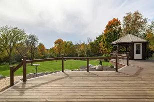 4945 S Calhoun Rd, New Berlin, WI 53151 - Photo 81