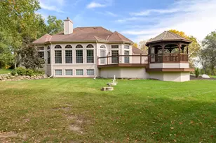 4945 S Calhoun Rd, New Berlin, WI 53151 - Photo 71