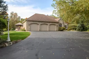 4945 S Calhoun Rd, New Berlin, WI 53151 - Photo 85