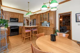 4945 S Calhoun Rd, New Berlin, WI 53151 - Photo 41