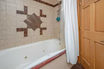 8373 S 35th St, Franklin, WI 53132 - Photo 25