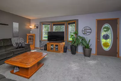8373 S 35th St, Franklin, WI 53132 - Photo 5