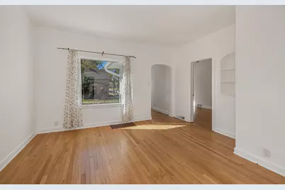 2200 S 89th St, West Allis, WI 53227 - Photo 3