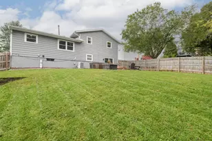 929 Howard St, Waukesha, WI 53188 - Photo 5