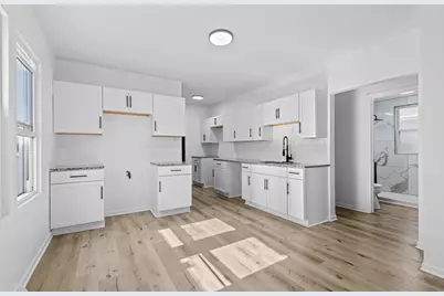 2925 S 7th St, Milwaukee, WI 53215 - Photo 7