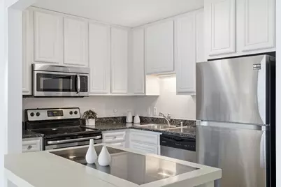 1660 N Prospect Ave #2005, Milwaukee, WI 53202 - Photo 9