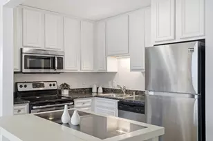 1660 N Prospect Ave, Milwaukee, WI 53202 - Photo 9