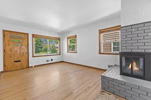 7639 W Palmetto Ave, Milwaukee, WI 53218 - Photo 3