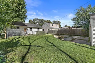 7639 W Palmetto Ave, Milwaukee, WI 53218 - Photo 13