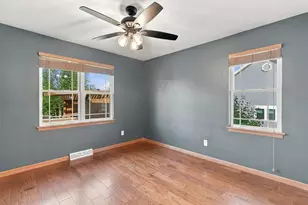 876 W Washington Ave, Hartford, WI 53027 - Photo 15