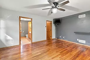 876 W Washington Ave, Hartford, WI 53027 - Photo 9