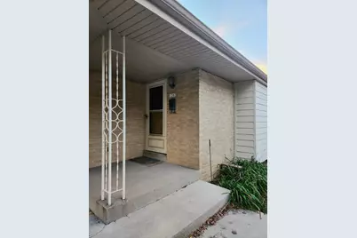 1202 S 118th St, West Allis, WI 53214 - Photo 3