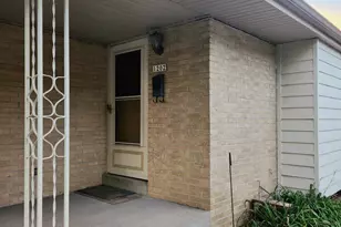 1202 S 118th St, West Allis, WI 53214 - Photo 3